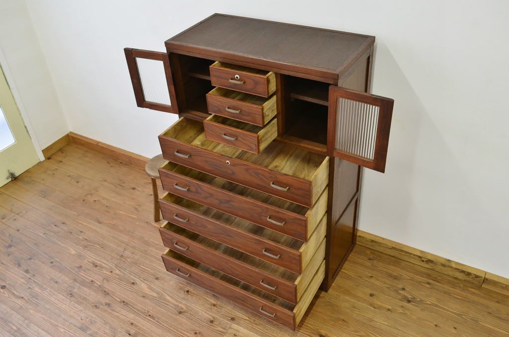 レトロ家具　昭和レトロ　モールガラスと小引き出し付きチェスト(箪笥・たんす)