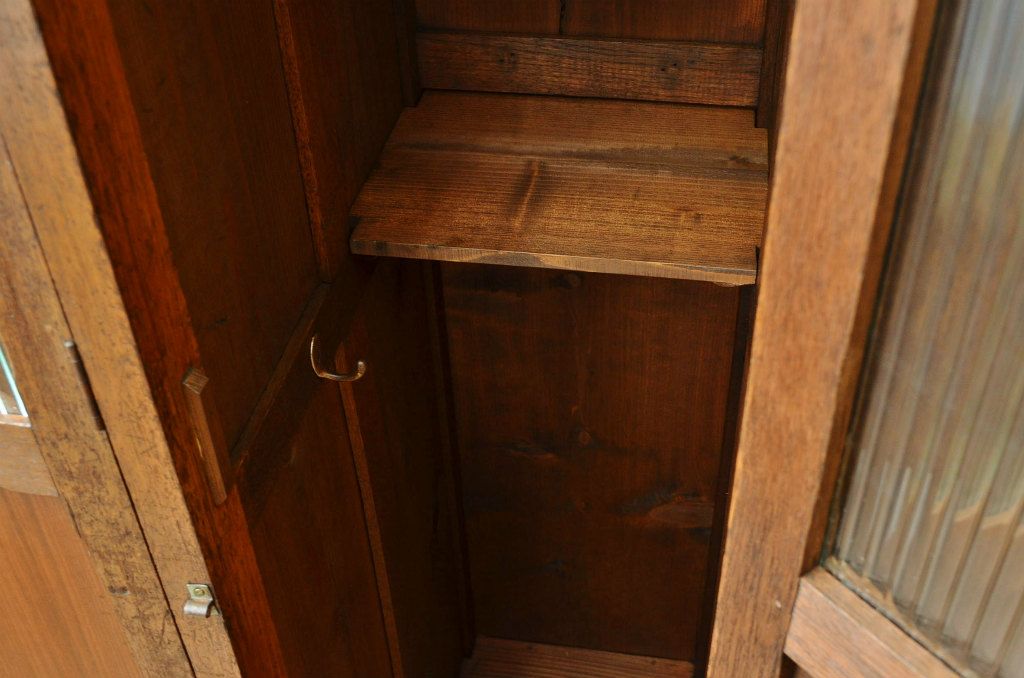 レトロ家具　昭和レトロ 希少 古い木のモールガラスアンティークロッカー?4人用