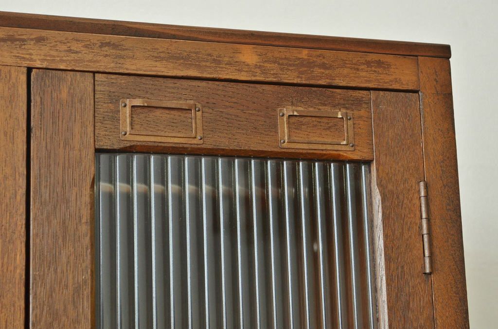 レトロ家具　昭和レトロ 希少 古い木のモールガラスアンティークロッカー?4人用
