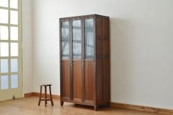 レトロ家具　昭和レトロ 希少 古い木のモールガラスアンティークロッカー?3人用