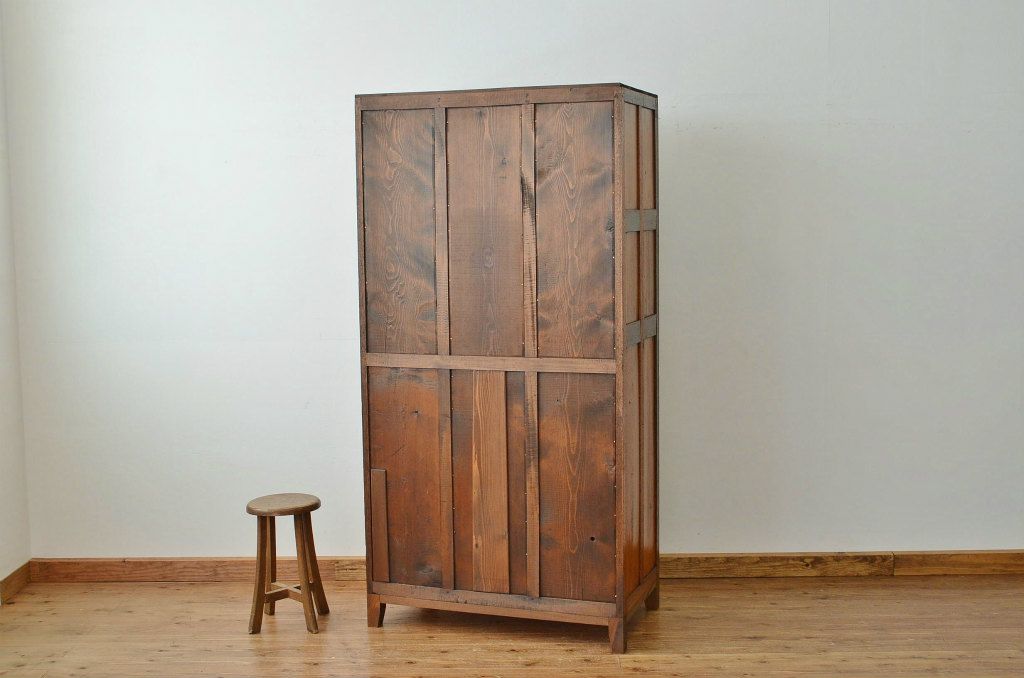 レトロ家具　昭和レトロ 希少 古い木のモールガラスアンティークロッカー?3人用