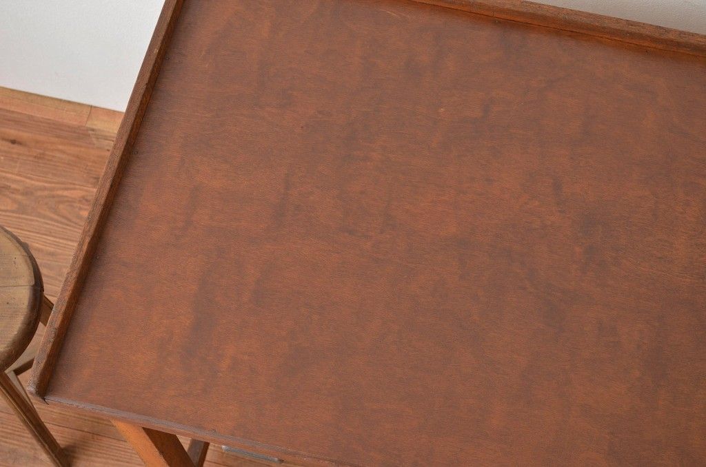 レトロ家具　昭和レトロ 縁付きデザインのかわいい平机(デスク)?作業台