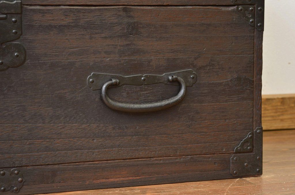 アンティーク家具　古民具・骨董　総桐時代箪笥ローチェスト(ローボードたんす、桐箪笥、桐たんす)