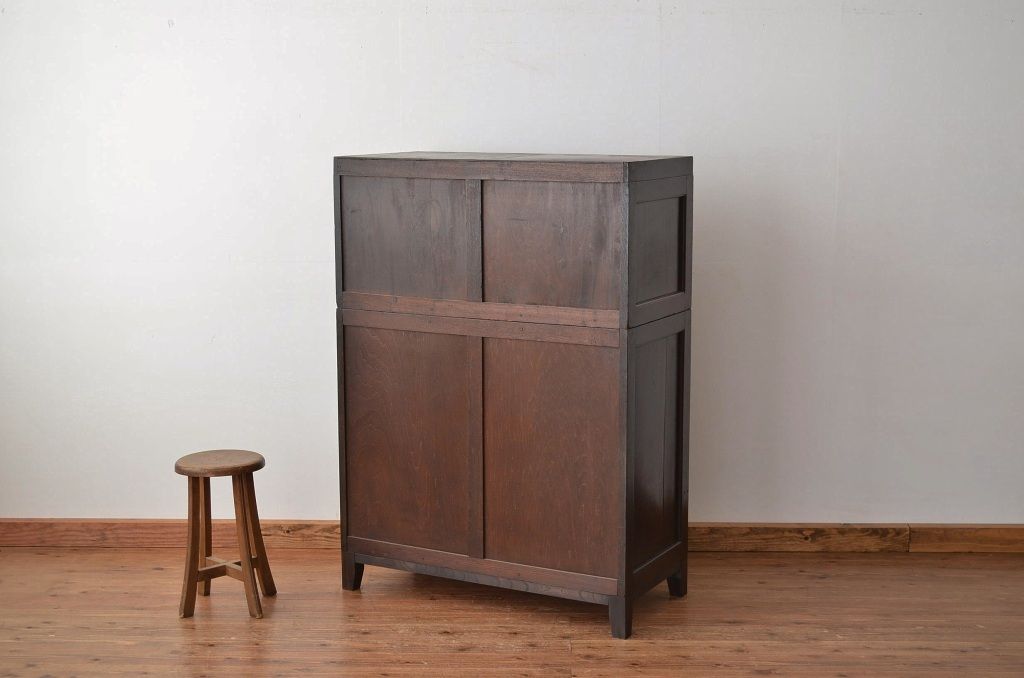 アンティーク家具　珍品希少シャッター扉の迫力72杯引き出し(ドロワー蛇腹)