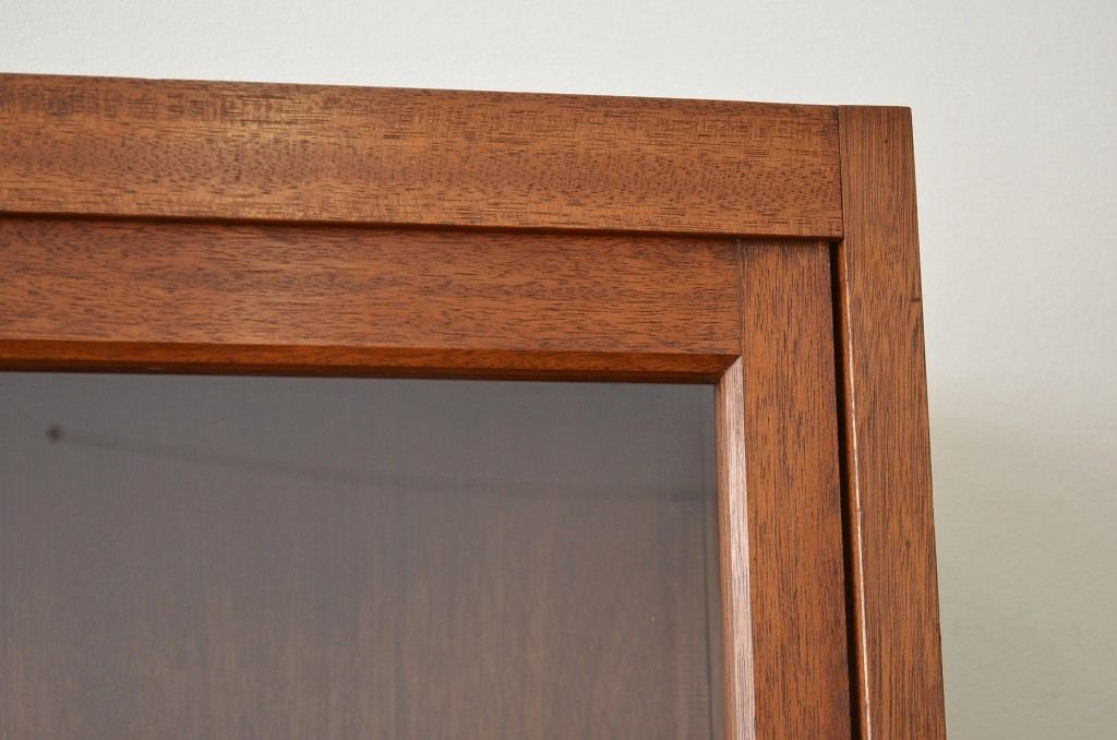 アンティーク家具　1960年代特大薄型収納棚?(陳列棚、ショーケース、ガラスケース)