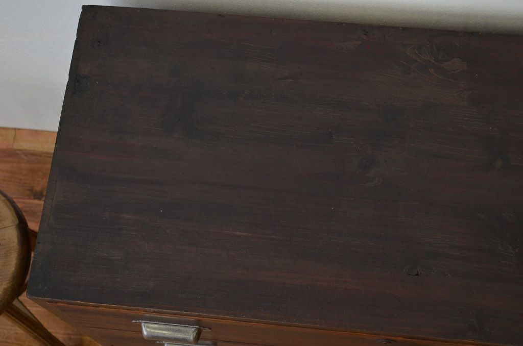 レトロ家具　昭和レトロ 古い木の鉄脚付き3杯引き出しローボード(箪笥・アイアンチェスト)
