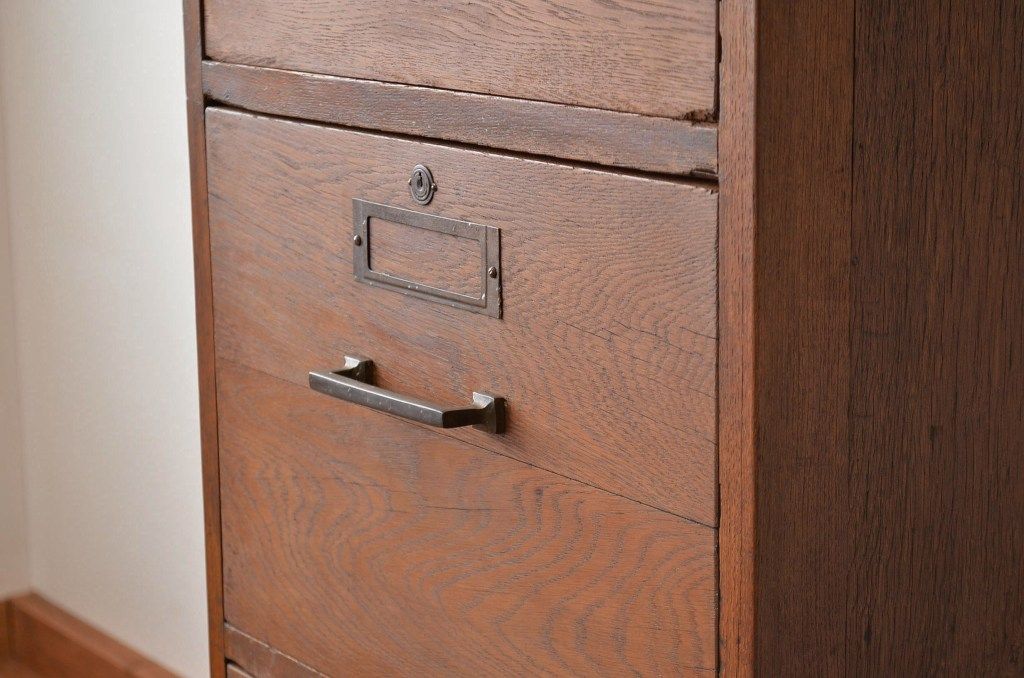 レトロ家具　昭和レトロ 重厚なナラ材大型引き出し(書類ケース・ドロワー)