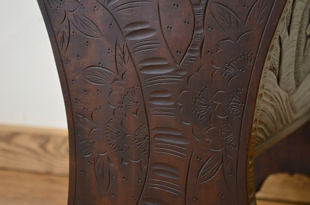 中古　総彫り仕上げ軽井沢彫りマガジンラックテーブル
