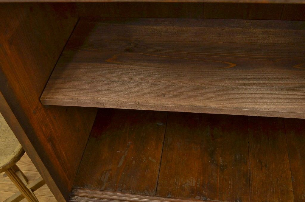 アンティーク家具　★アンティーク 古い木の鉄脚付き飾り棚(アイアン)