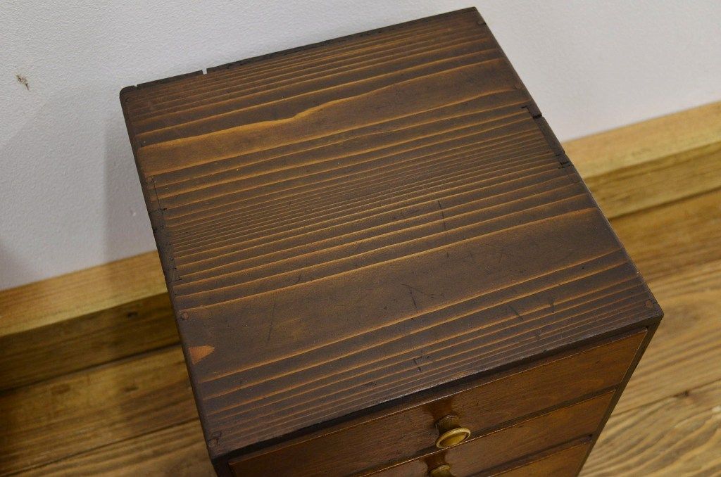 レトロ家具　昭和レトロ 小ぶりでシックな4杯小引き出し