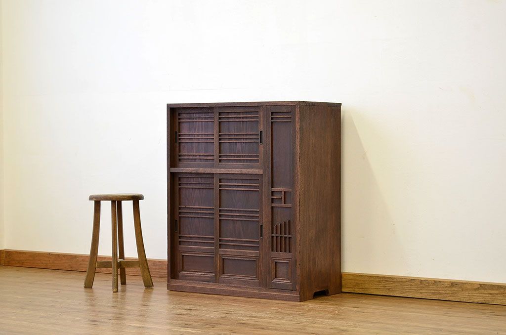 レトロ家具　昭和レトロ　造りの良い古い桐材のシックな下駄箱(収納棚アンティーク)