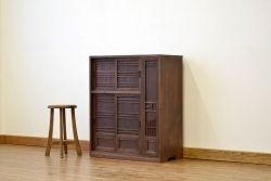 レトロ家具　昭和レトロ　造りの良い古い桐材のシックな下駄箱(収納棚アンティーク)