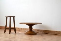 アンティーク家具　小振りな丸型テーブル(ちゃぶ台)