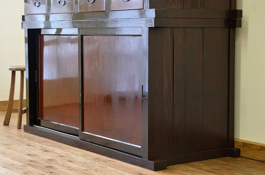 アンティーク家具　古民具・骨董　非常に珍しい　両面開き水屋箪笥(収納棚)