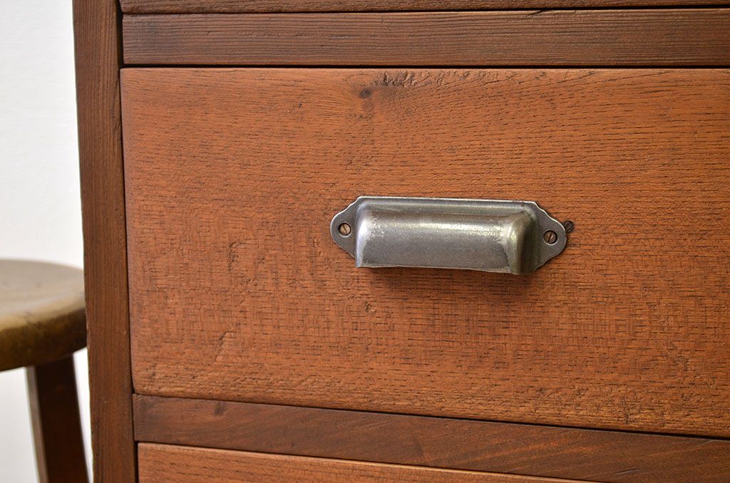 アンティーク家具　古い木の結霜ガラスチェスト(タンス)