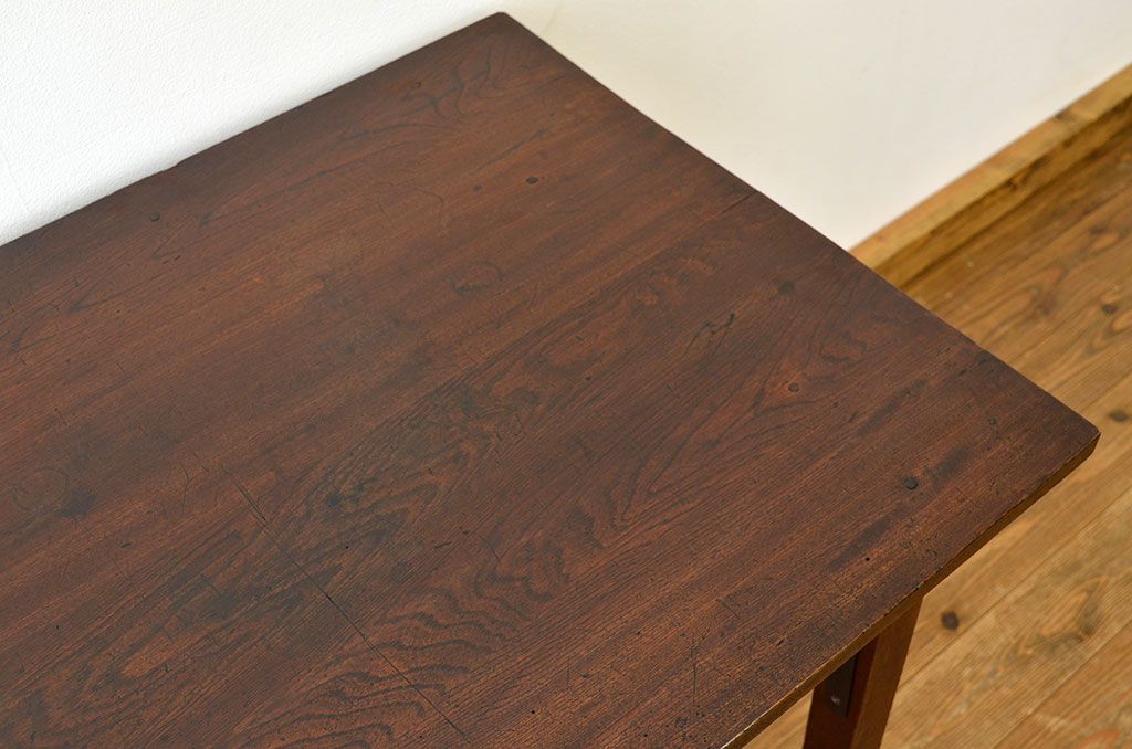 アンティーク家具　古い木のシンプルな平机(テーブル)