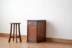 レトロ家具　古い木のレトロな電話台