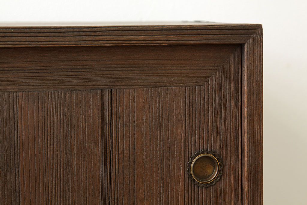 アンティーク家具　シンプルなアンティークローボード(箪笥・タンス)