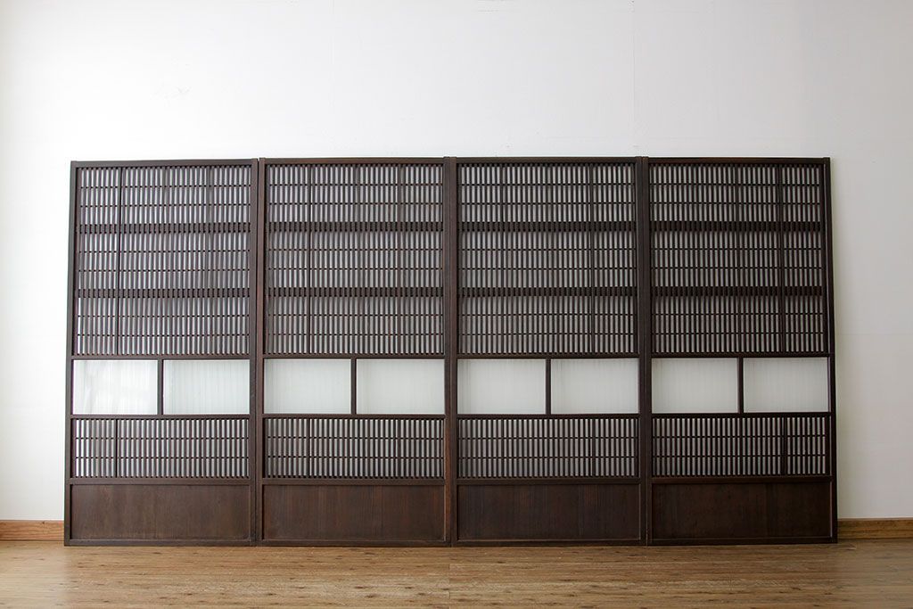 古民具・骨董　古い木のシックな裏障子付き格子4枚セット(引き戸・建具)