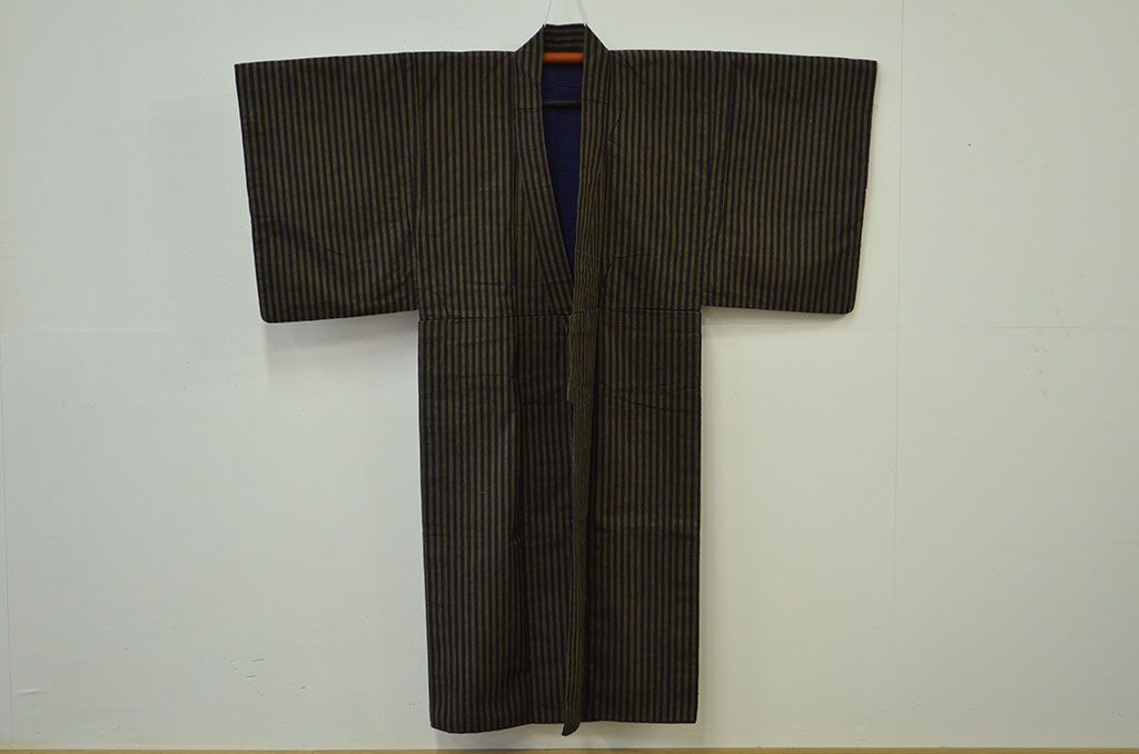 アンティーク雑貨　○古い木綿着物　3点(縦縞、絣　古布材料)