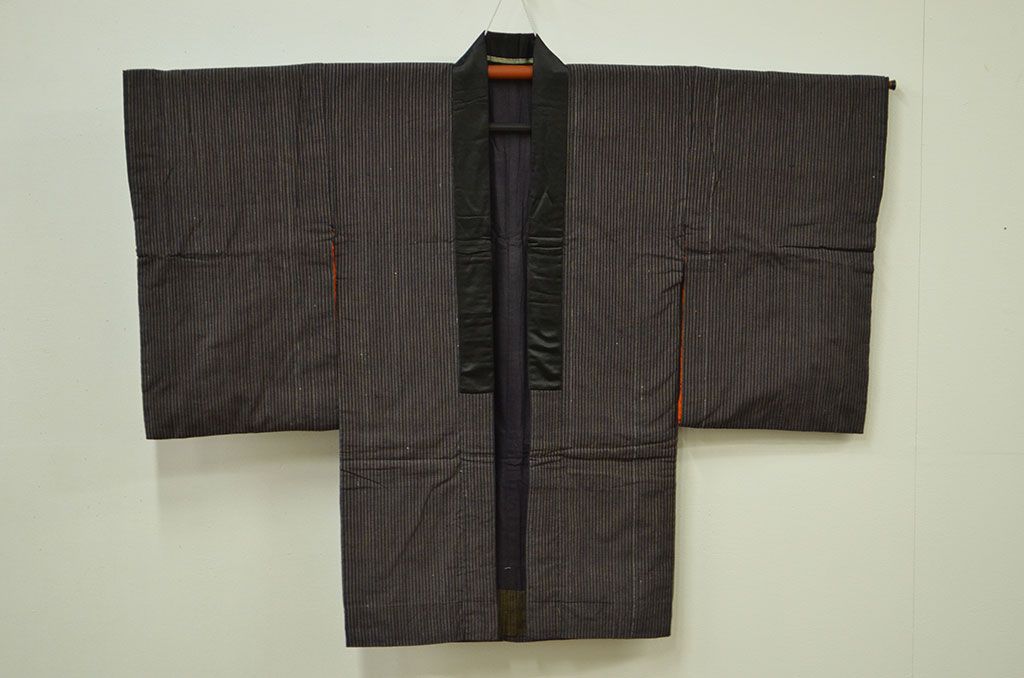 アンティーク雑貨　○古い木綿着物　4点(縦縞、絣　古布材料)