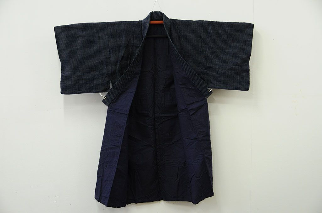 アンティーク雑貨　○古い木綿着物　3点(絣古布材料)