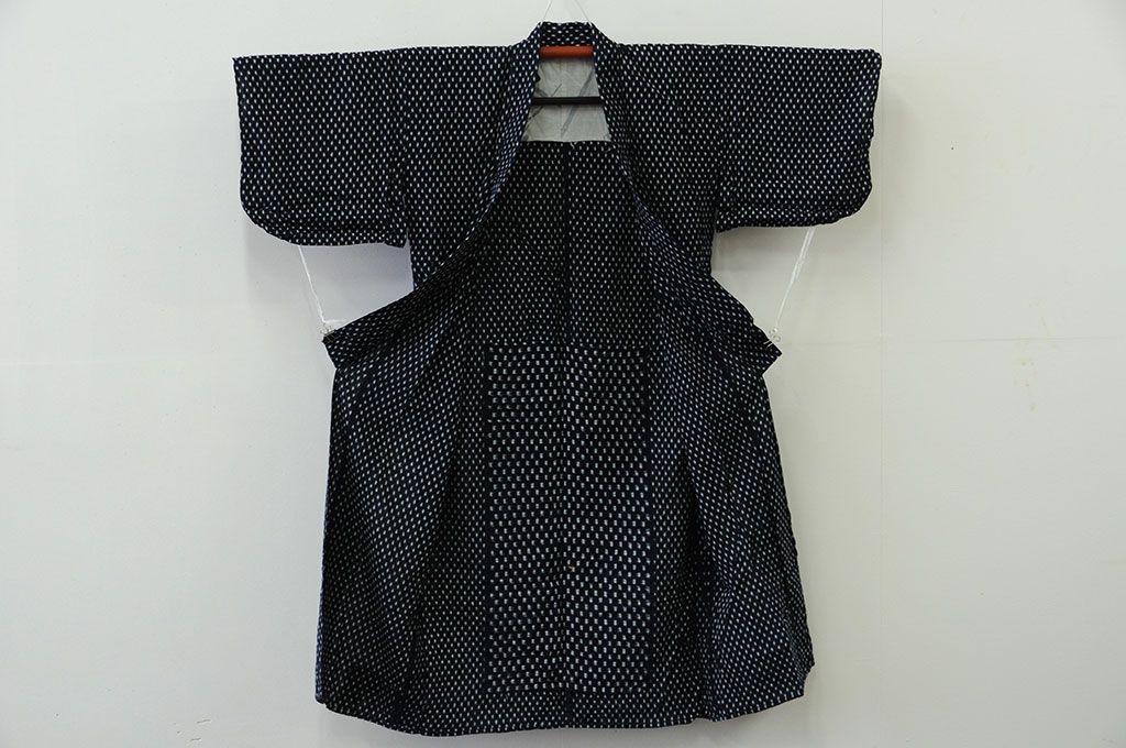 ○古い木綿着物　4点(絣古布材料)