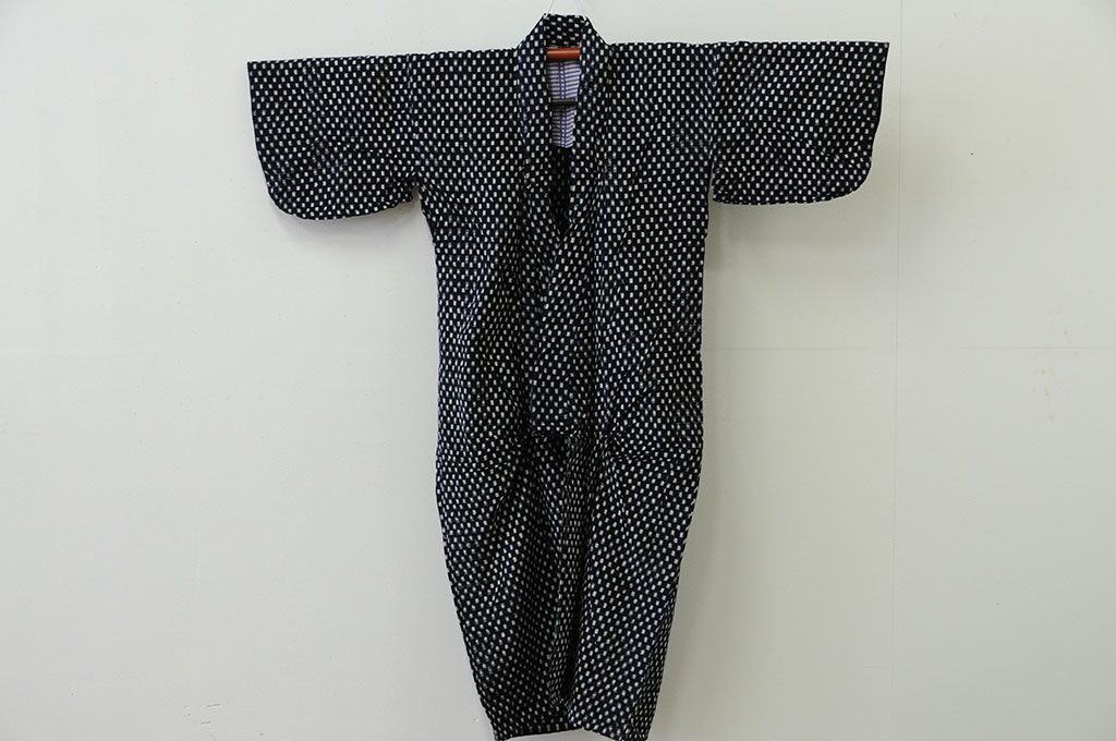 ○古い木綿着物　4点(絣古布材料)
