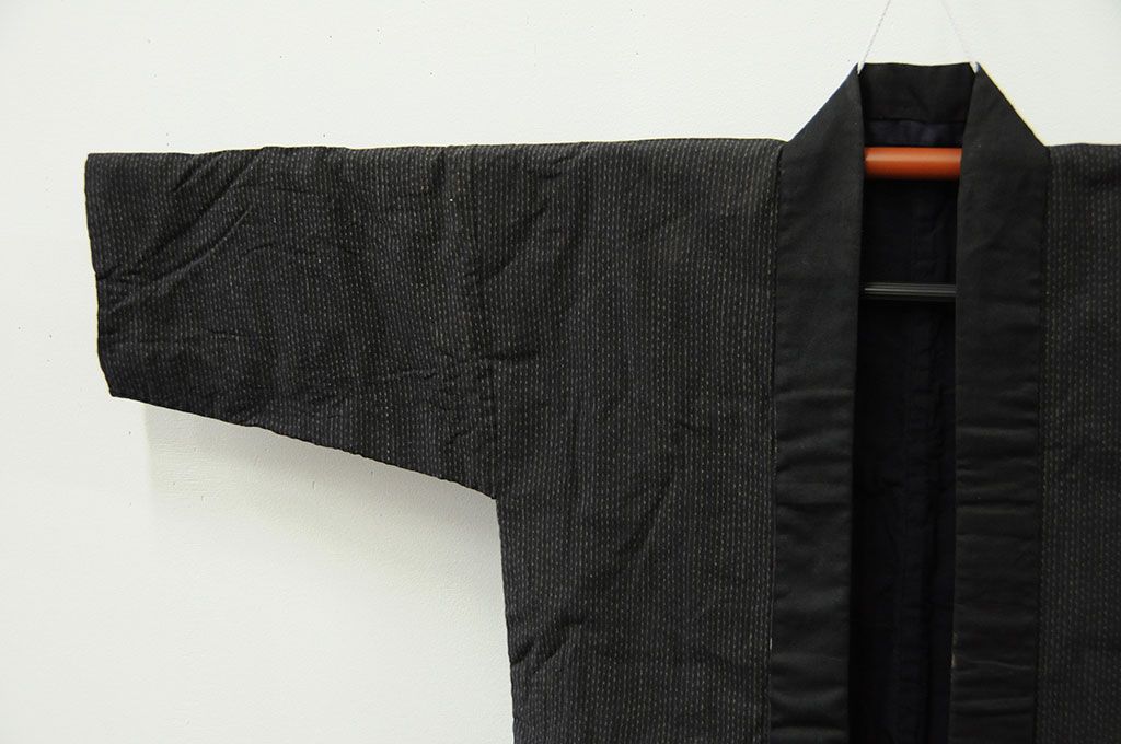 アンティーク家具　○古い木綿着物　4点(絣古布材料)