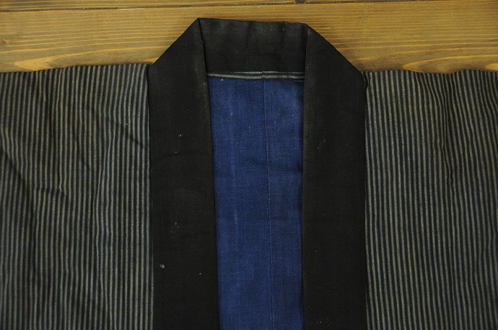 アンティーク家具　○古い木綿着物　4点(絣古布材料)