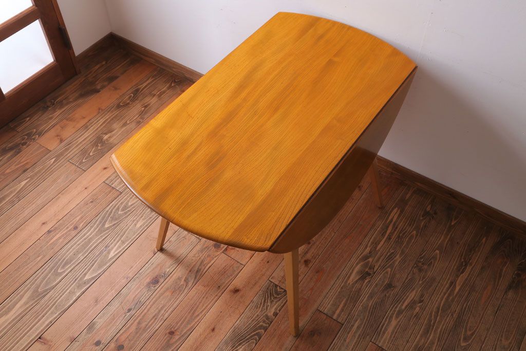 アンティーク家具　イギリスERCOL(アーコール)　ウィンザーシリーズ　ドロップリーフテーブル(バタフライテーブル)(2)