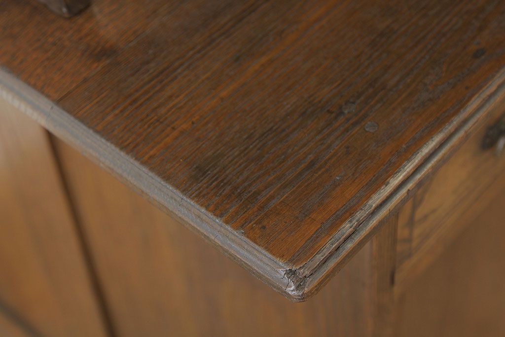 アンティーク家具　栗材使用　特別注文品造りの両面引き出し棚付カウンターテーブル(作業台)