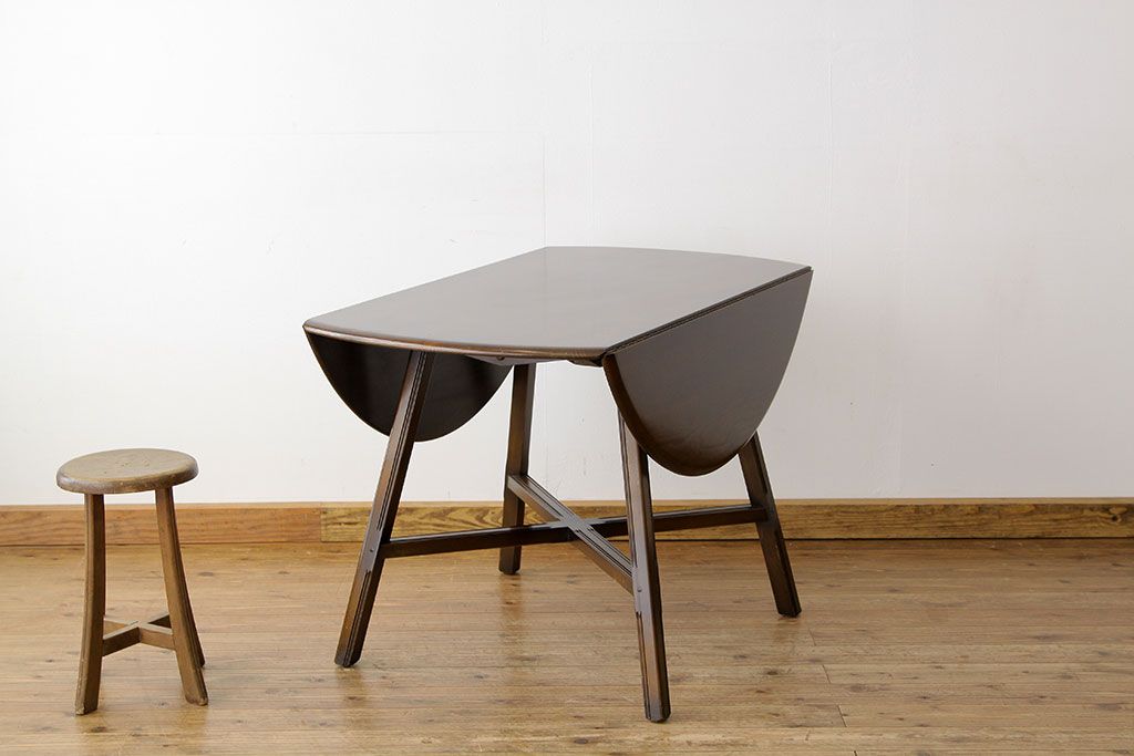 ヴィンテージ家具　イギリスビンテージ　アーコール(ERCOL)ドロップリーフテーブル