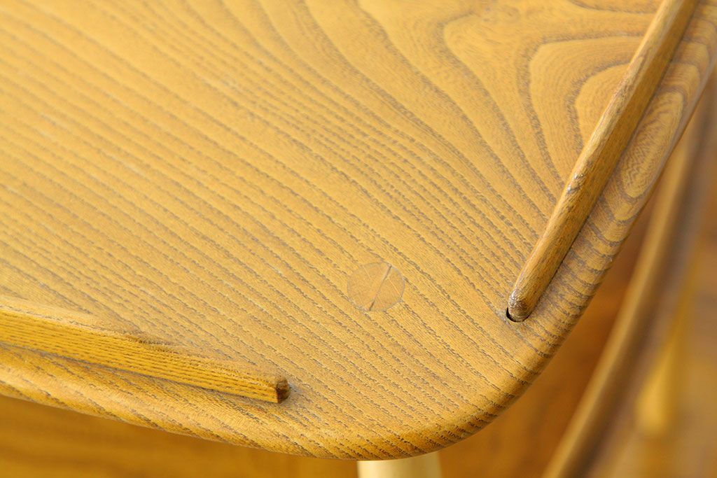 ヴィンテージ家具　イギリスビンテージ　アーコール(ERCOL)トロリーキャスターワゴン