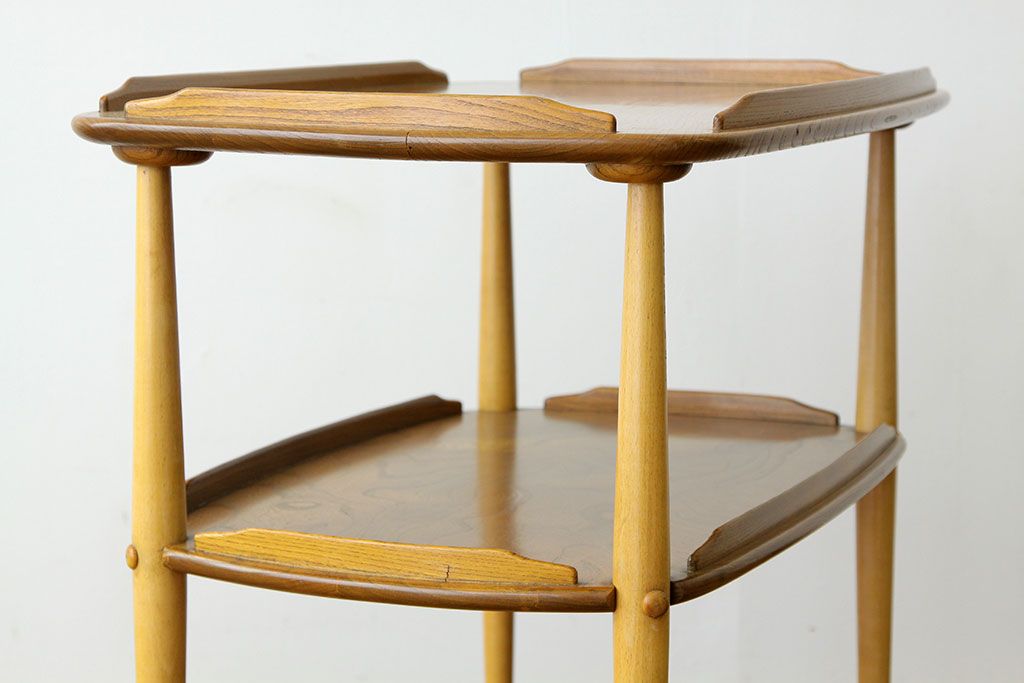 ヴィンテージ家具　イギリスビンテージ　アーコール(ERCOL)トロリーキャスターワゴン