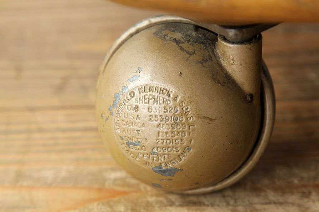 ヴィンテージ家具　イギリスビンテージ　アーコール(ERCOL)トロリーキャスターワゴン