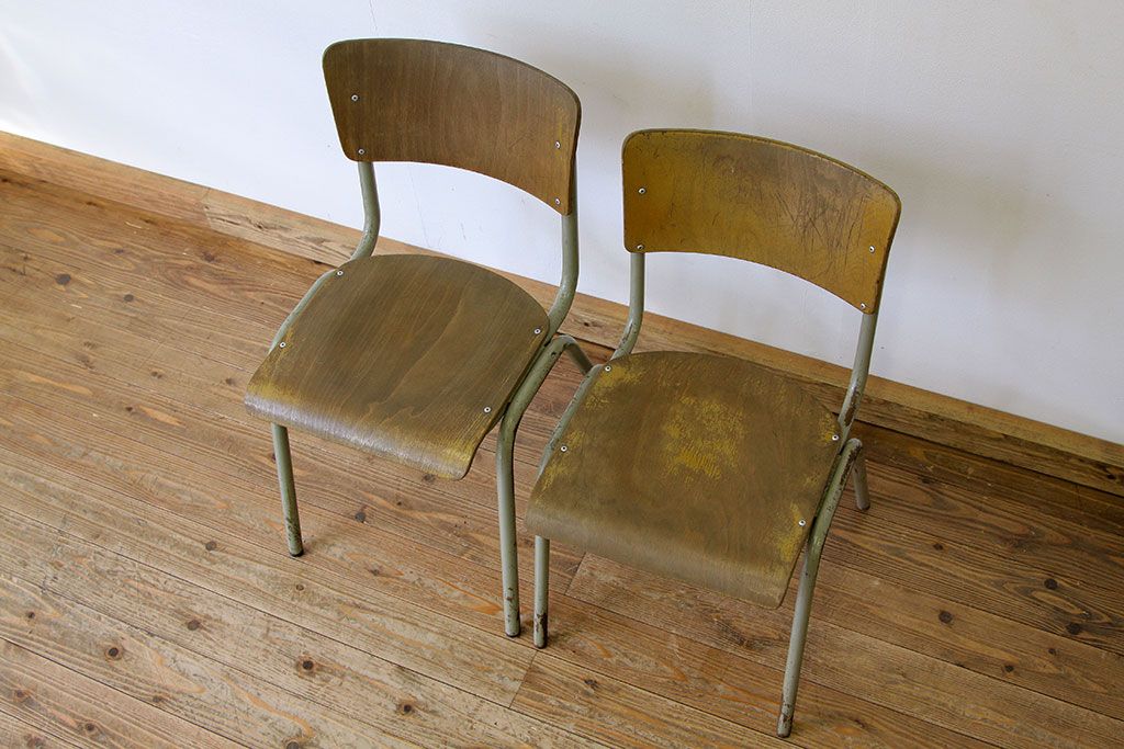 ヴィンテージ家具　イギリスビンテージ　スクールパイプチェア2脚セット　スタッキング椅子