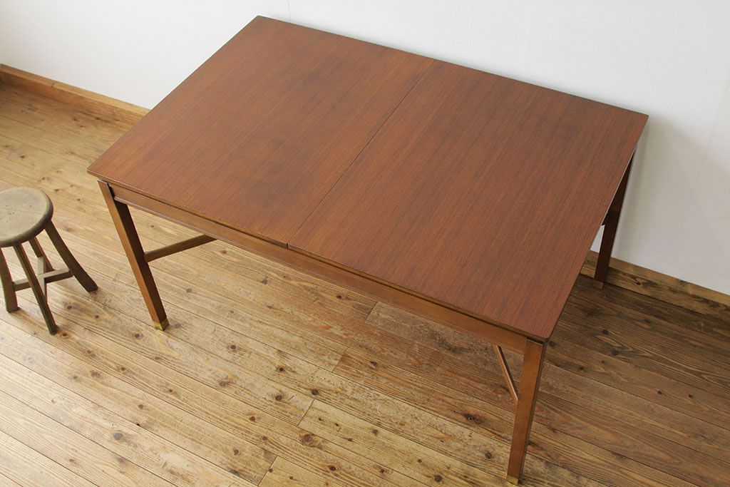 ヴィンテージ家具　北欧ビンテージ 1960年代G-PLAN(ジープラン)エクステンションテーブル ミッドセンチュリー