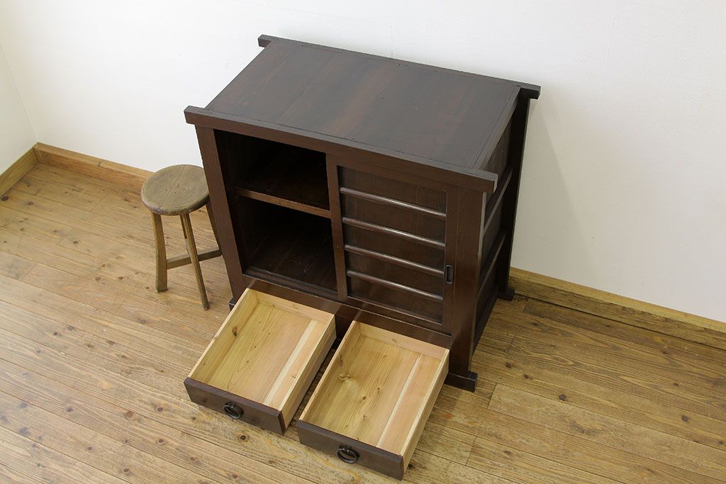アンティーク家具　古民具・骨董　シックな三尺近江水屋箪笥(サイドボード)?