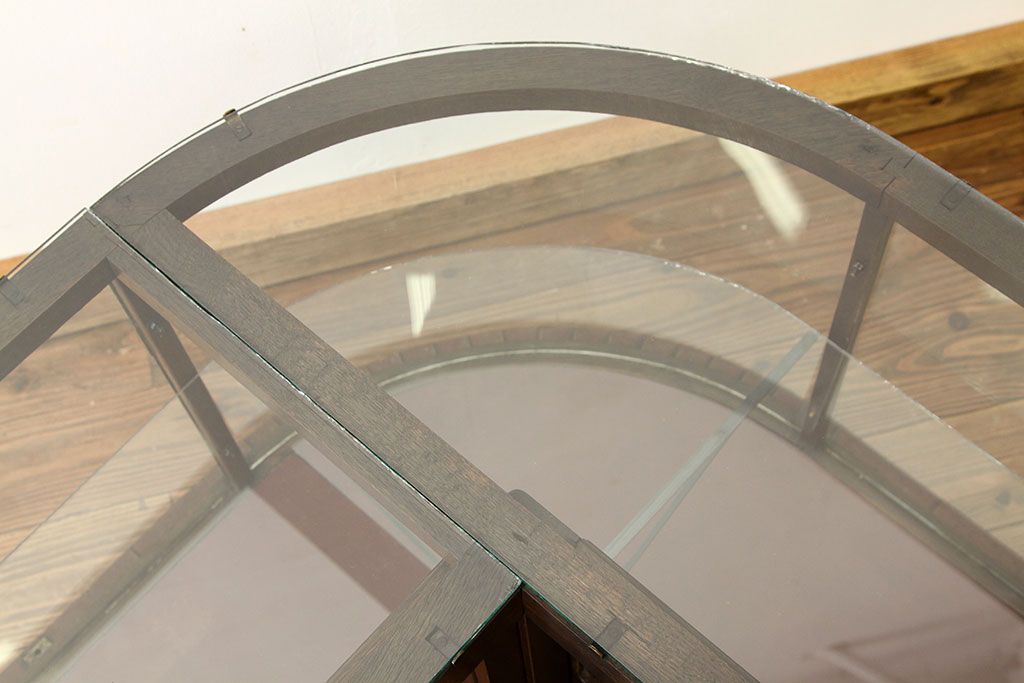 アンティーク家具　アンティーク 古いタバコ屋の重厚なR型ガラスケース(ショーケース)