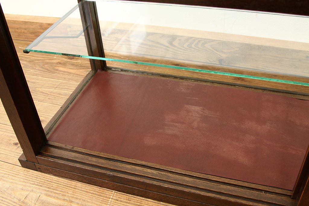 アンティーク家具　アンティーク 古いタバコ屋の重厚なR型ガラスケース(ショーケース)