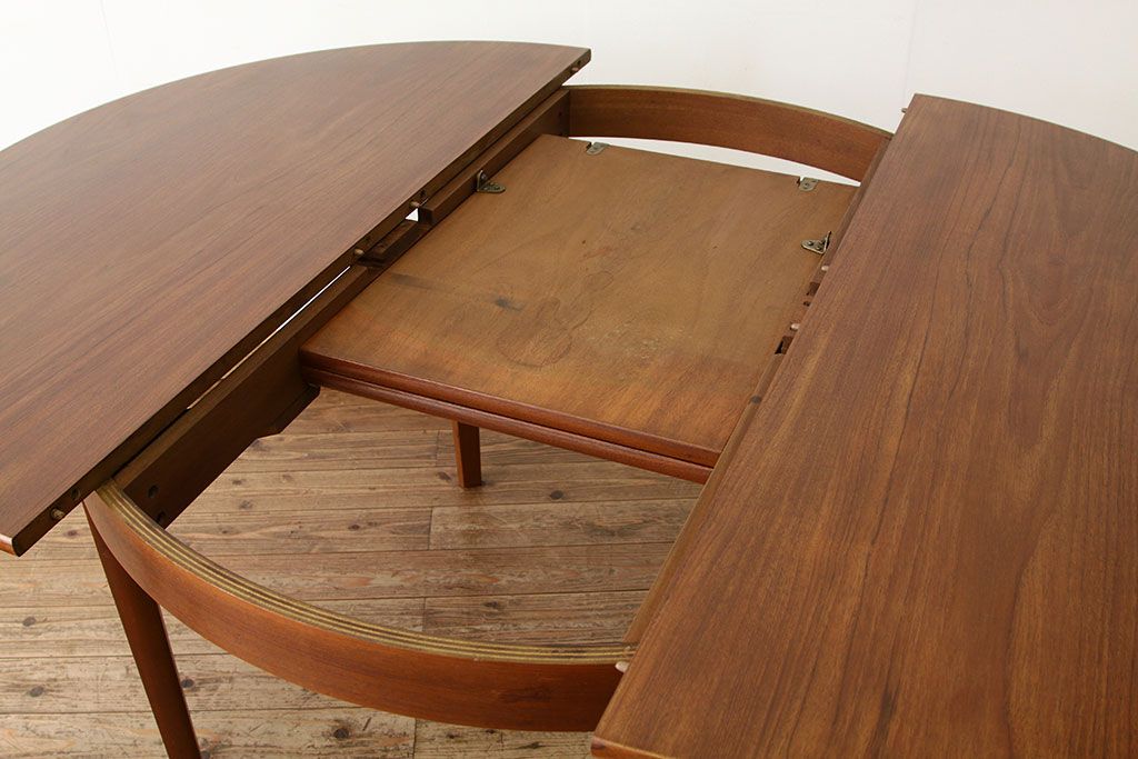 ヴィンテージ家具　北欧ビンテージエクステンションテーブル1960年代ミッドセンチュリー