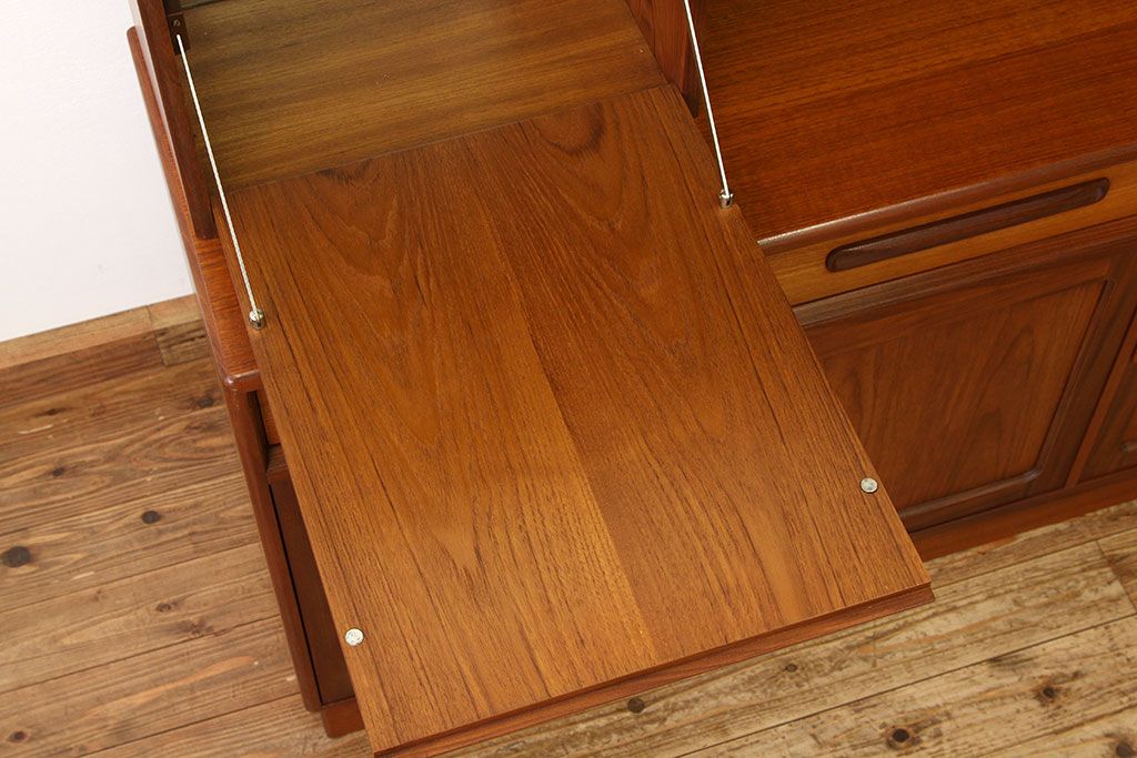 ヴィンテージ家具　G-PLANジープランミッドセンチュリー1960年代　北欧ビンテージサイドボード