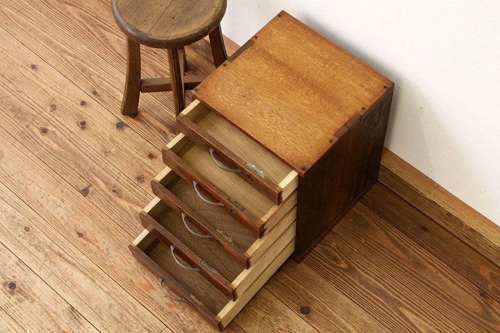 レトロ家具　昭和レトロ　古い木のシックなアンティーク小引き出し