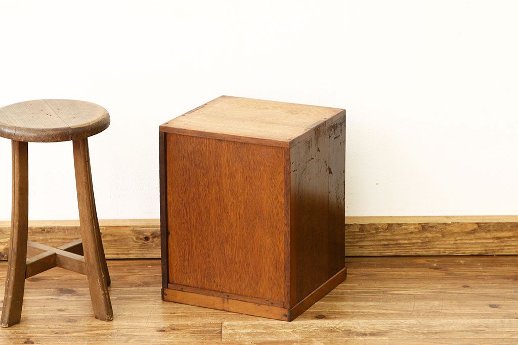 レトロ家具　昭和レトロ　古い木のシックなアンティーク小引き出し