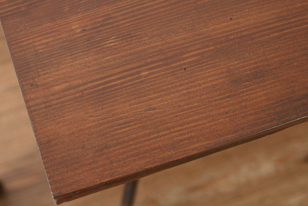 アンティーク家具　アンティーク　天板無垢板の鉄脚テーブル(5)