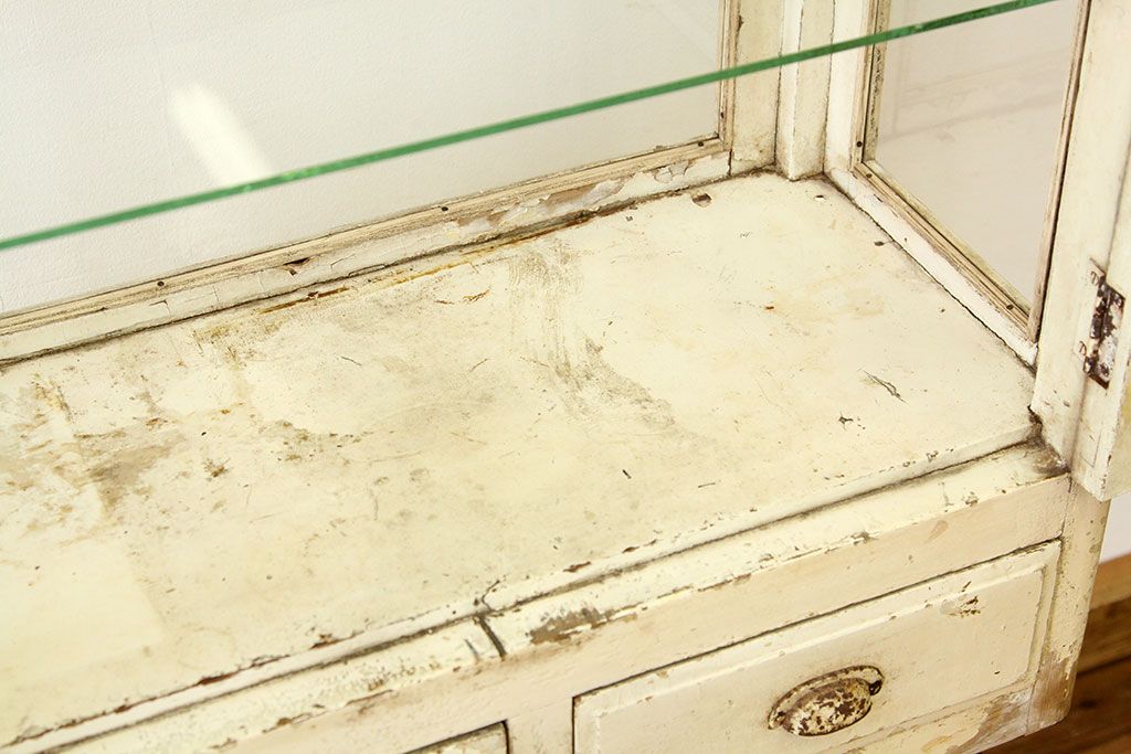 アンティーク家具　アンティーク　かわいい鉄脚付き5面ガラスケビント(ガラスケース)