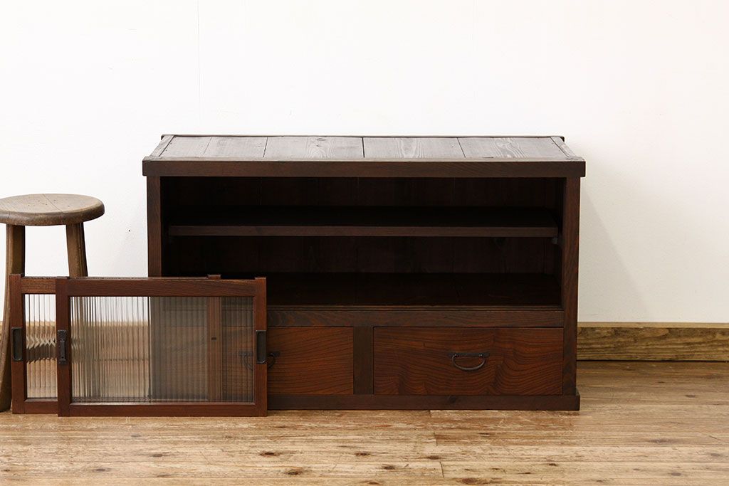 レトロ家具　アンティーク　モールガラス入りレトロな収納棚(ローボード)
