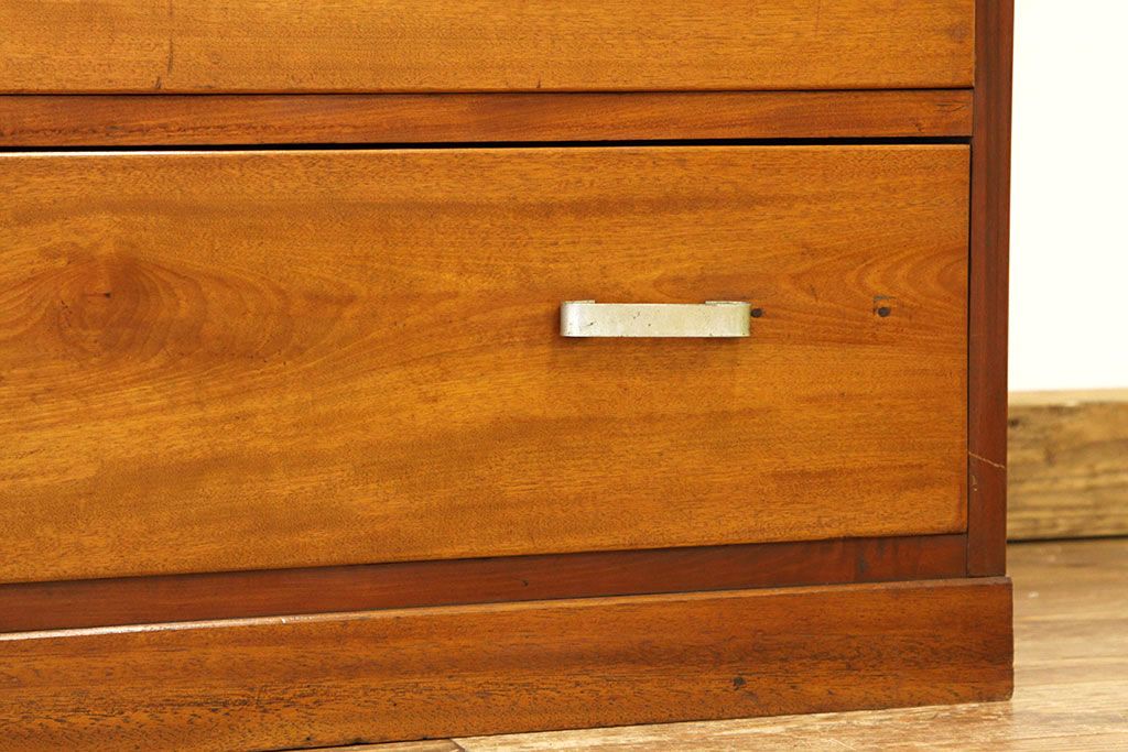 レトロ家具　昭和レトロ　シンプルなアンティークチェスト(タンス・たんす・ドロワー)