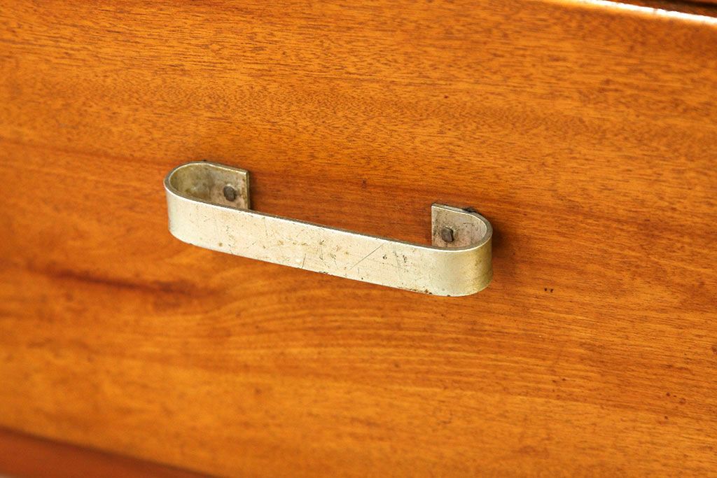 レトロ家具　昭和レトロ　シンプルなアンティークチェスト(タンス・たんす・ドロワー)